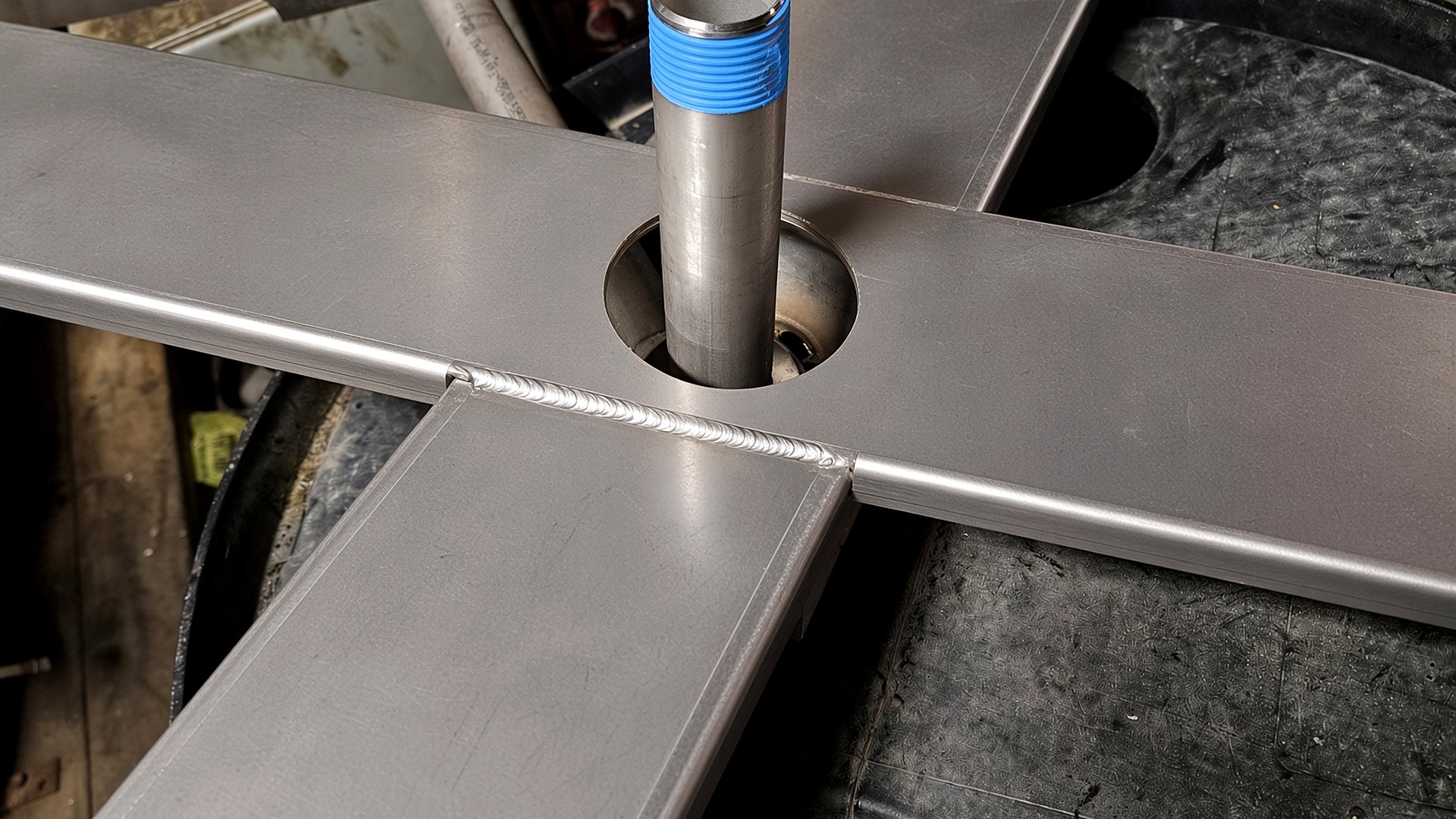 TIG weld at the WBW-001 spinner bore